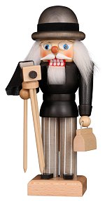 Small Photographer<br>2022 Ulbricht Nutcracker